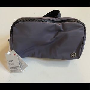 Lululemon Everywhere Belt Bag